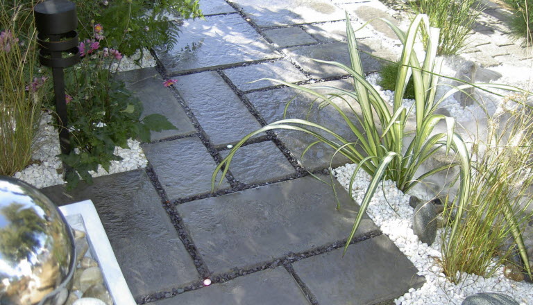 <p>Source : Stradal</p>